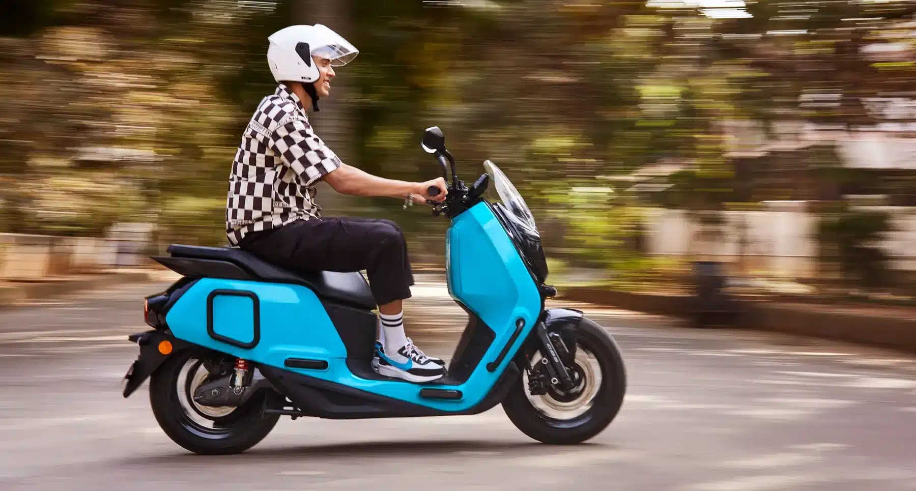 Autocar reviews the River Indie