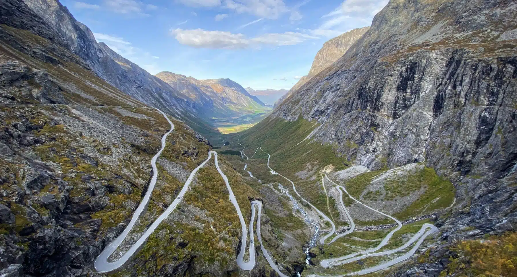 النرويج.. مثل أعلى لدول العالم في مجال السيارات الكهربائية